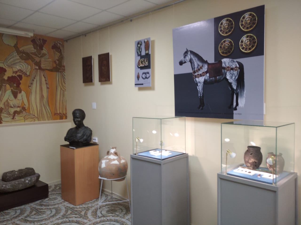 «От Танаиса до Таны» - совместный выставочный проект двух археологических музеев области