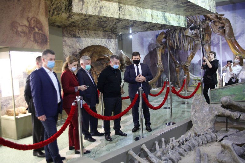 Азовский музей посетил первый заместитель министра культуры РФ С. Г. Обрывалин
