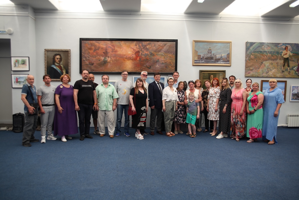 Открытие выставки "Петра наследие храним" в выставочном зале "Меценат"