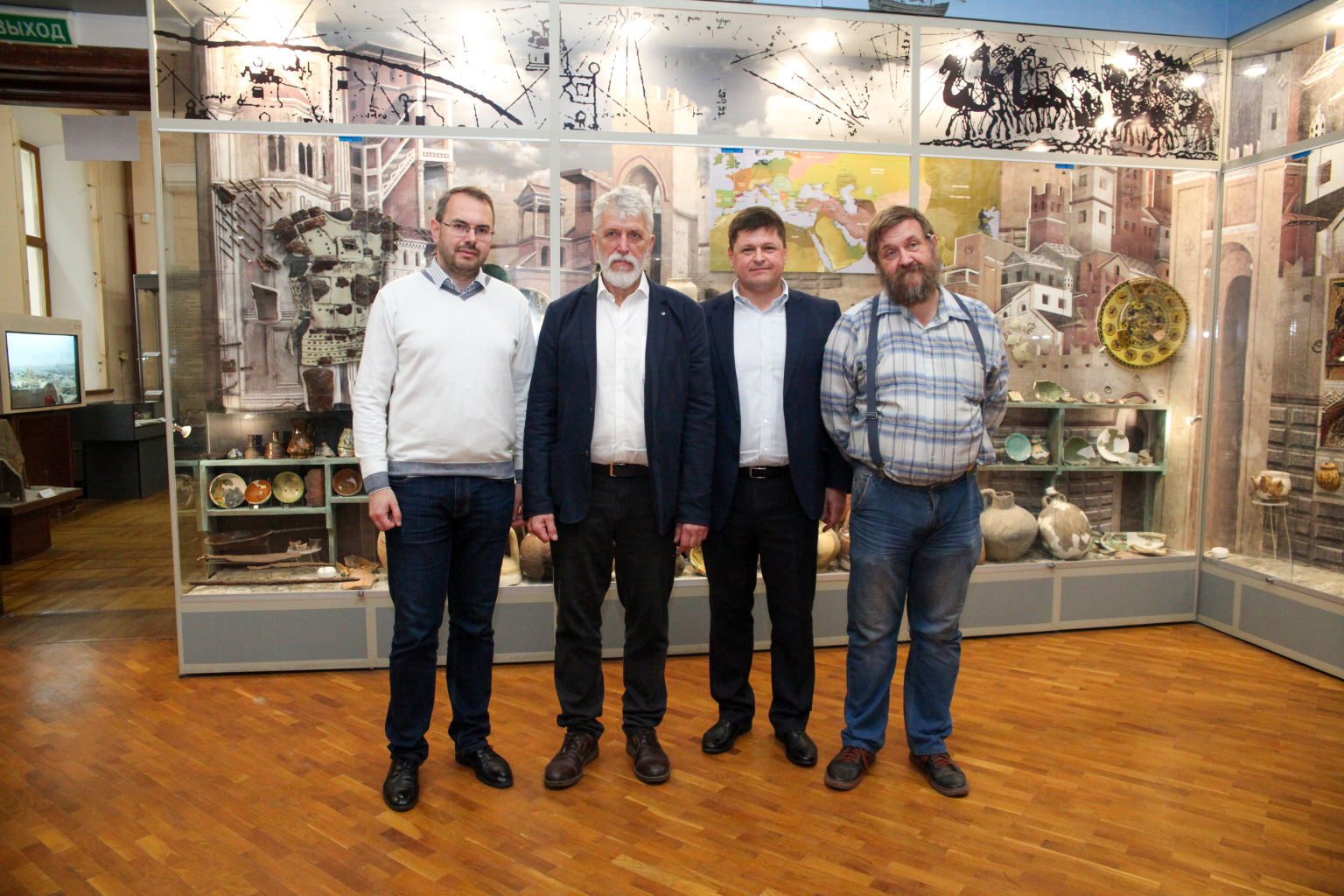 Азовский музей посетил Директор Института археологии РАН.