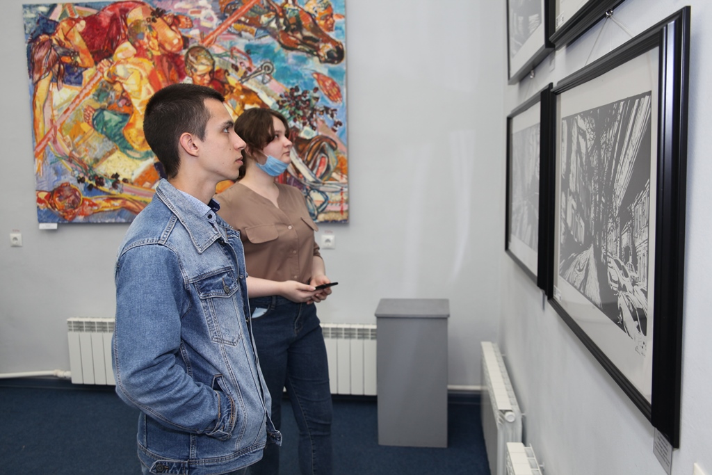 Первые посетители Азовского музея по Пушкинской карте