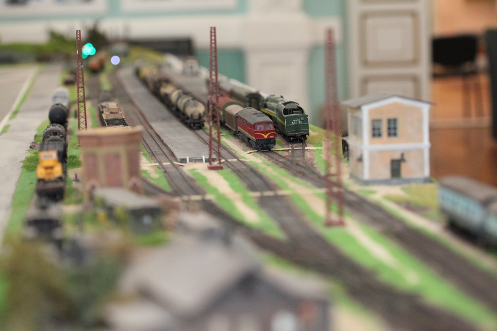 Железнодорожный мир в миниатюре