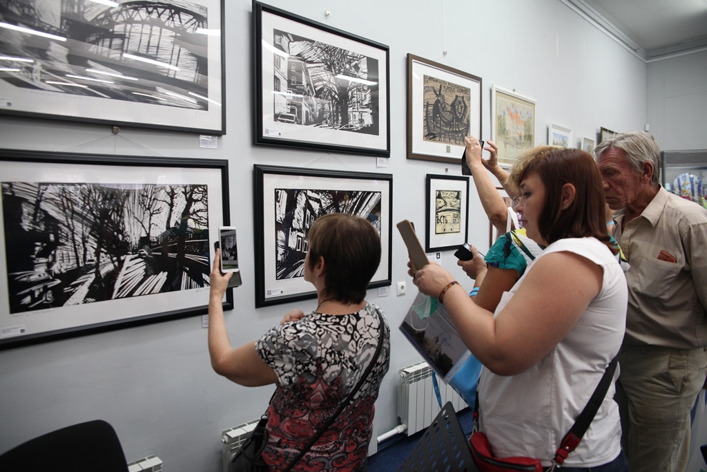 Открытие выставки Азовских художников