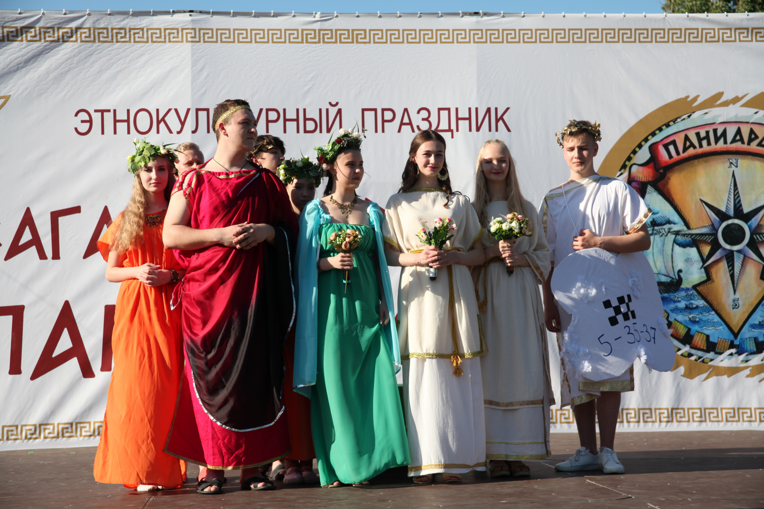 Конкурсы греческого костюма и прически с дефиле на фестивале