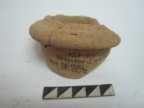 Амфоры светлоглиняной типа 1-В-С - венчика с частью горла фр-т.