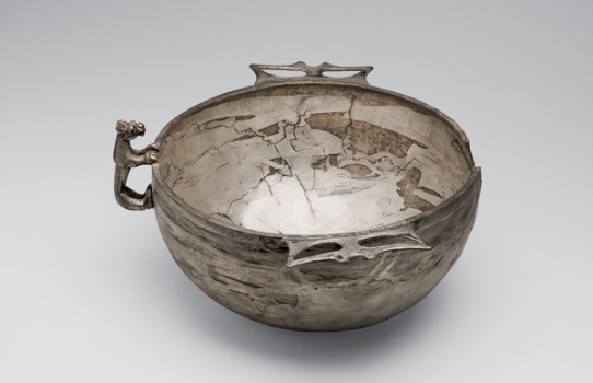 Лутерий – сосуд для смешивания вина.