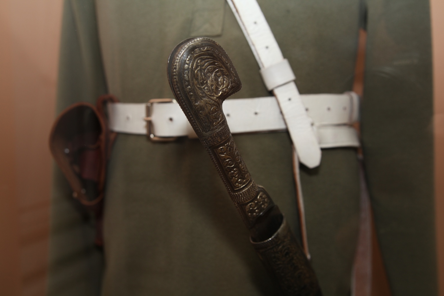 Выставка «От Красной армии к Советской»