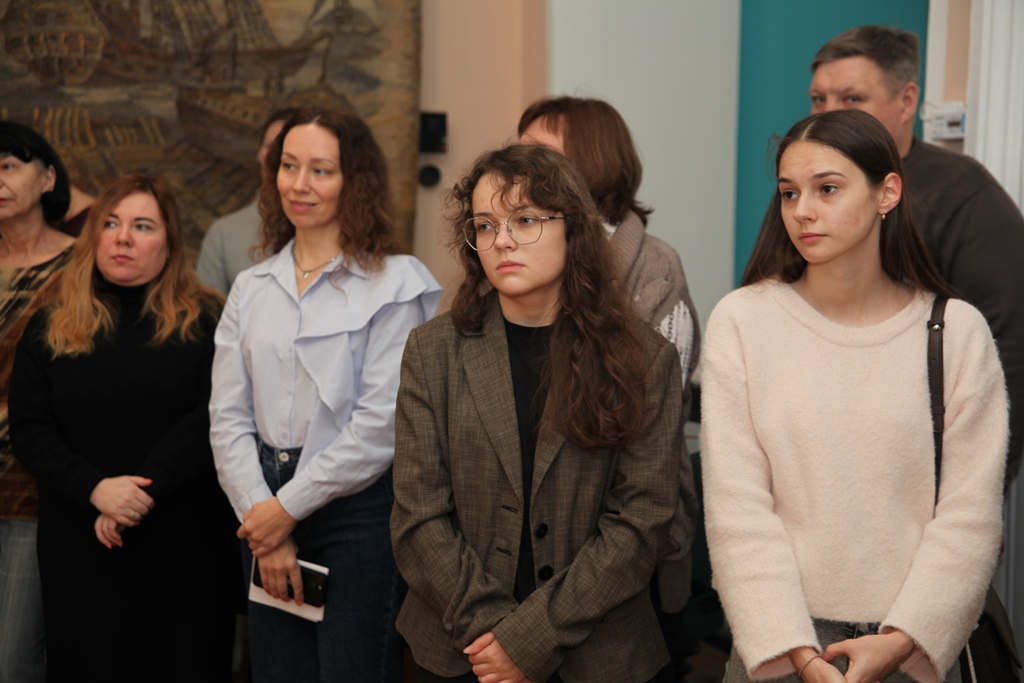 Открытие выставки «Тайны земляных пирамид: следы детства» Открытие выставки «Тайны земляных пирамид: следы детства»