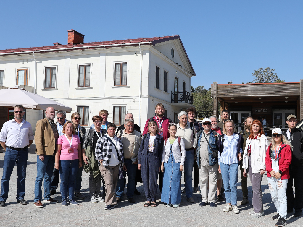 Участие сотрудника музея в крупнейшем научном форуме ученых-антиковедов в Херсонесе Участие сотрудника музея в крупнейшем научном форуме ученых-антиковедов в Херсонесе