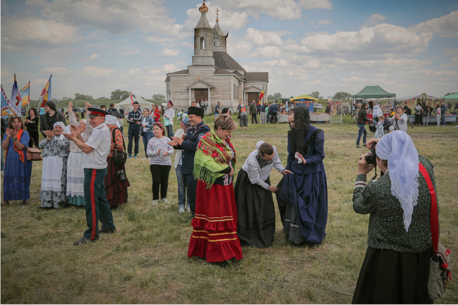 Фотовыставка «Есть только миг»