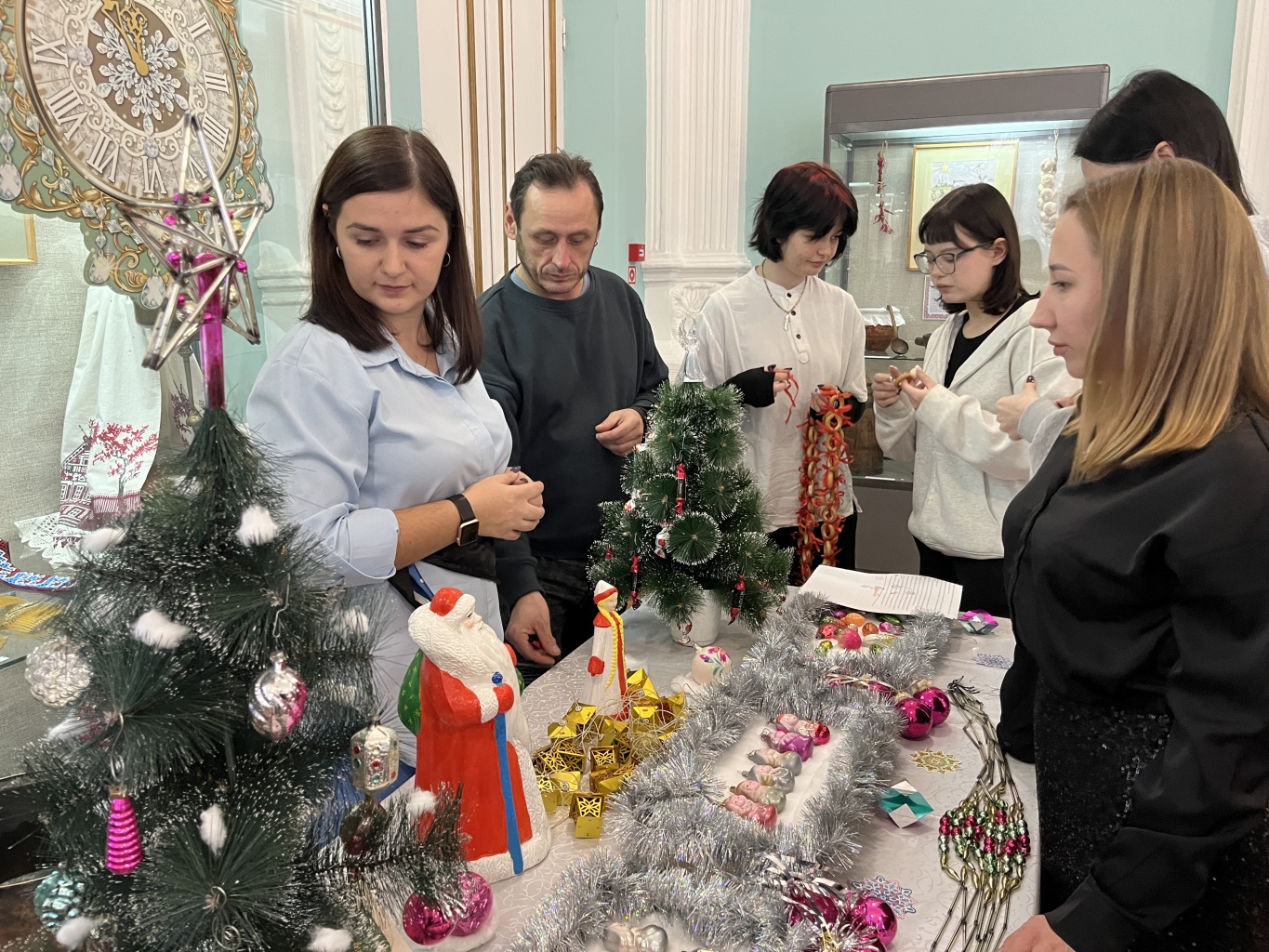  Путешествие в детство. История новогодних игрушек СССР