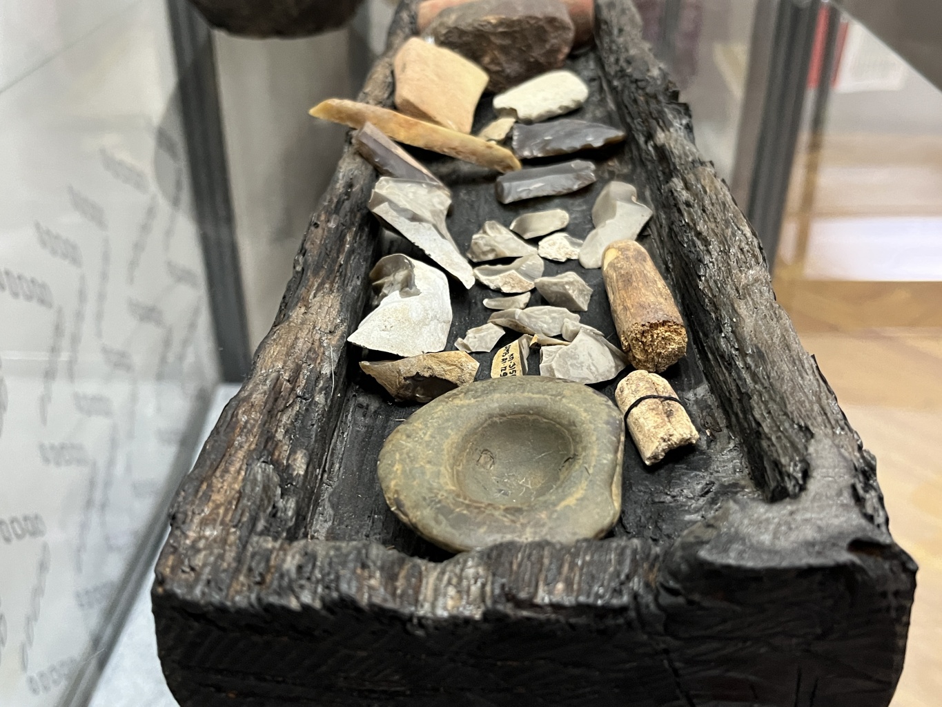 Выставка «Тайны земляных пирамид: следы детства»