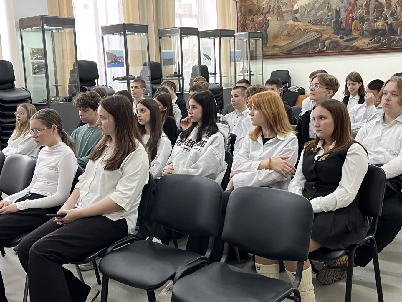 По страницам редких книг Путешествие школьников по страницам редких книг