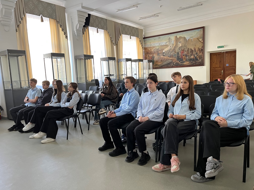 Лекция для школьников об античных поселениях Паниардис и Патарва Лекция для школьников об античных поселениях Паниардис и Патарва