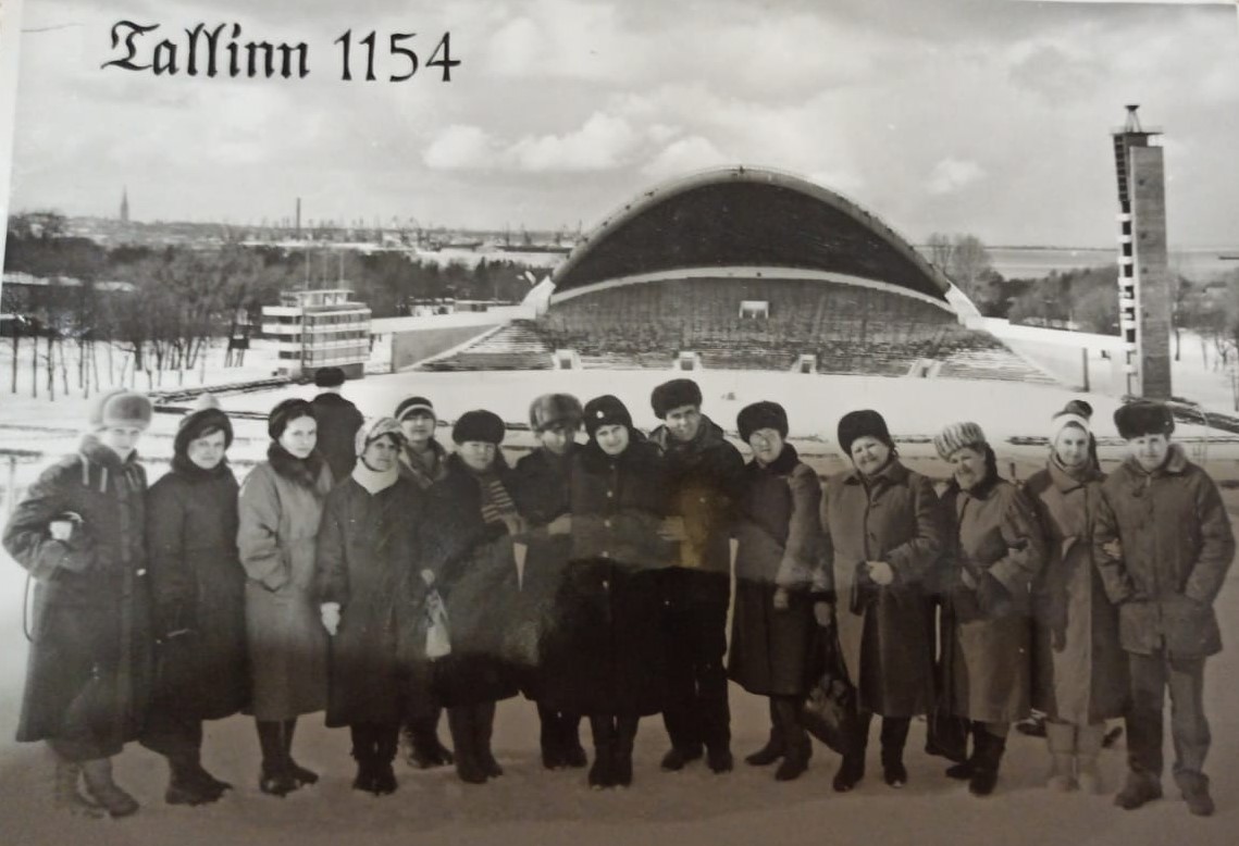 Таллин. Пассажиры туристического рейса, март 1988 Таллин. Пассажиры туристического рейса, март 1988