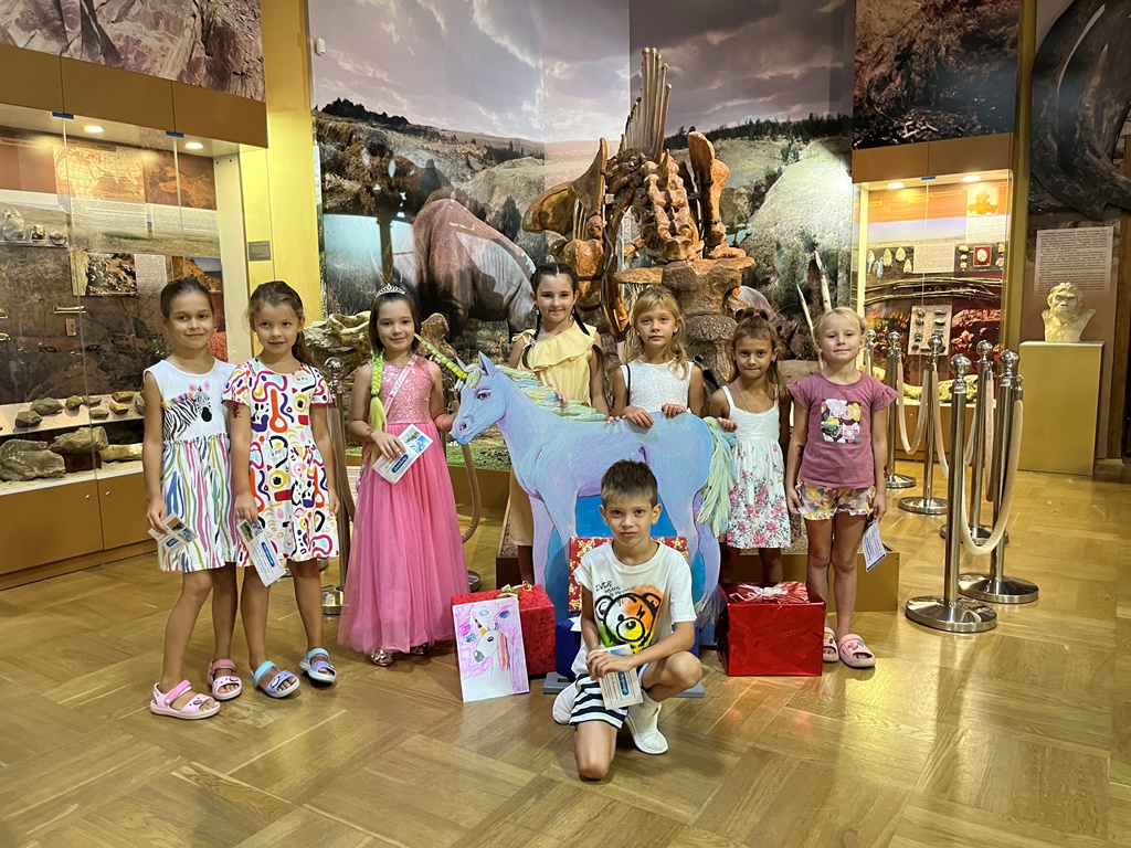 Детская программа «День рождения Единорога»