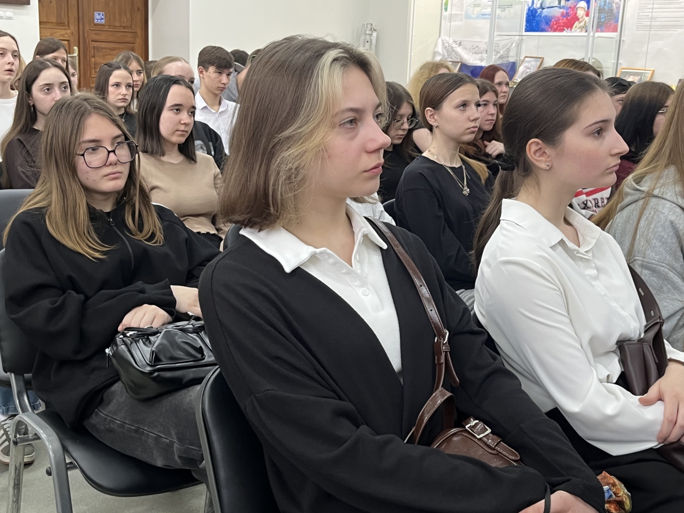 Видеоконференция с участием членов Ассоциации «Диалог Азов-Курбевуа» Видеоконференция с участием членов Ассоциации «Диалог Азов-Курбевуа»