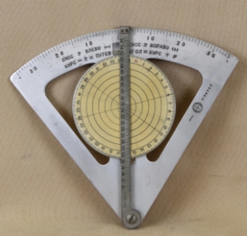 Ветрочёт неизвестного штурмана, погибшего в воздушном бою в период Сталинградской битвы Ветрочёт неизвестного штурмана, погибшего в воздушном бою в период Сталинградской битвы