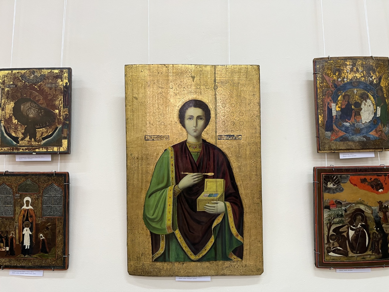 Открытие выставки «Драгоценный убор русской иконы»