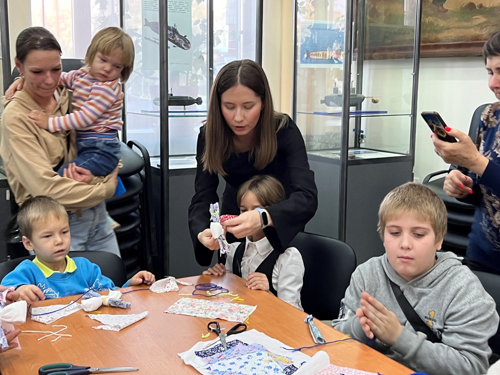 В музее прошло мероприятие, посвящённое Дню матери В музее прошло мероприятие, посвящённое Дню матери