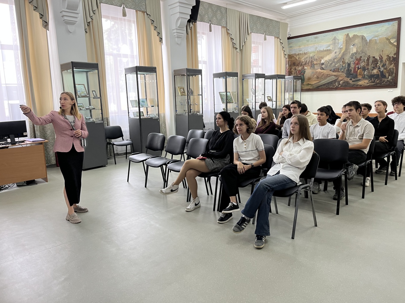 Знакомство школьников с историей Азова в рамках музейного лектория Знакомство школьников с историей Азова в рамках музейного лектория