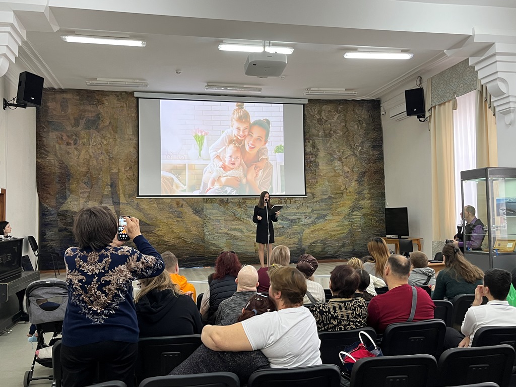 В музее прошло мероприятие, посвящённое Дню матери В музее прошло мероприятие, посвящённое Дню матери