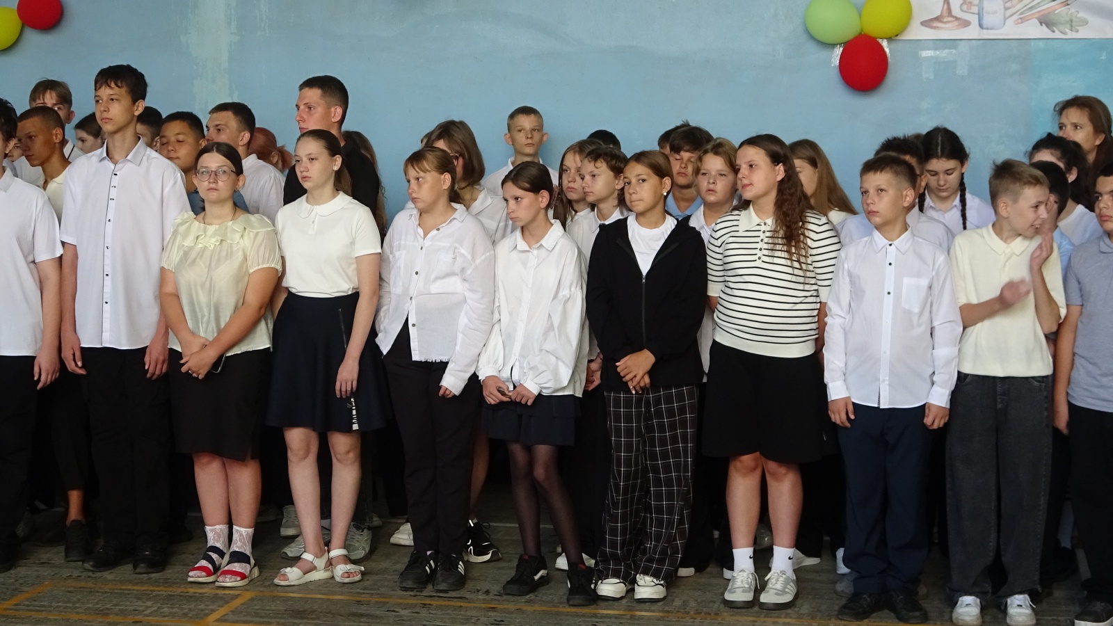 Школьная линейка в память о Бесланской трагедии Школьная линейка в память о Бесланской трагедии