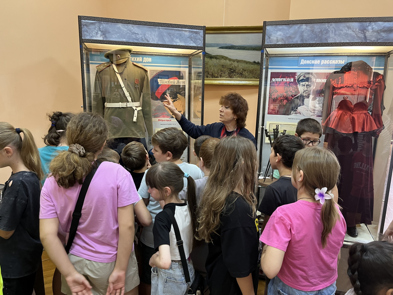 Экскурсия по выставке «Великий сын Дона»