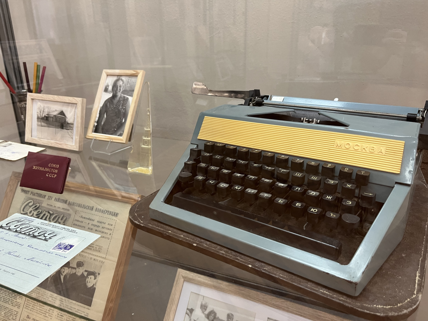 Выставка «Азовская неделя – 25 лет» 