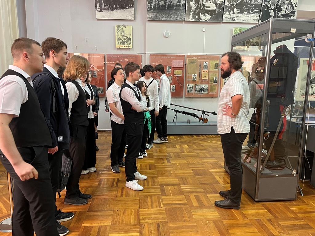 В музее прошло мероприятие «Форма и вооружение Красной армии» В музее прошло мероприятие «Форма и вооружение Красной армии»