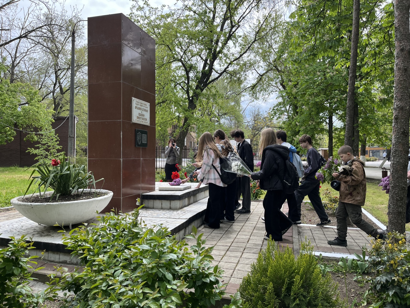 Пешеходная экскурсия для школьников, приуроченная к 81-й годовщине Великой Победы