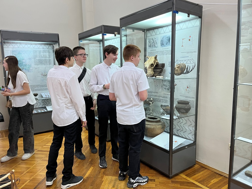 Путешествие школьников в эпоху бронзы