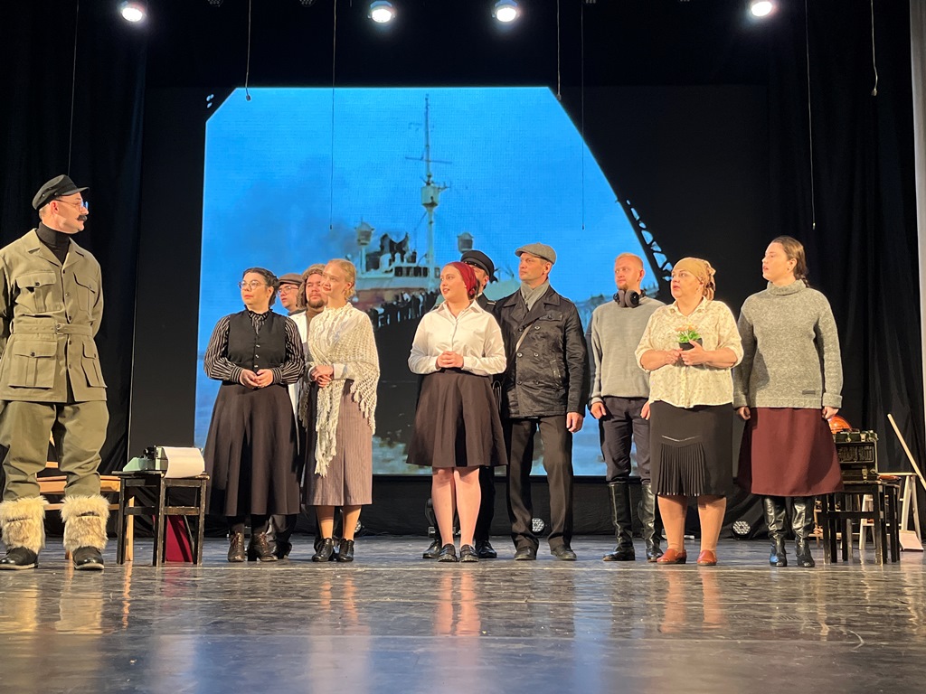XVII детский фестиваль пленэрного рисунка «Ласточкино гнездышко» XVII детский фестиваль пленэрного рисунка «Ласточкино гнездышко»