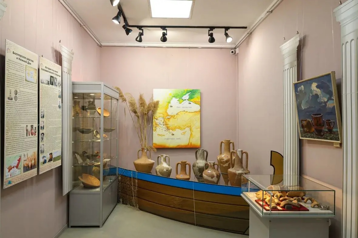 Азовский музей-заповедник представил в Геленджике выставку «Боспорское царство и Нижний Дон» Азовский музей-заповедник представил в Геленджике выставку «Боспорское царство и Нижний Дон»