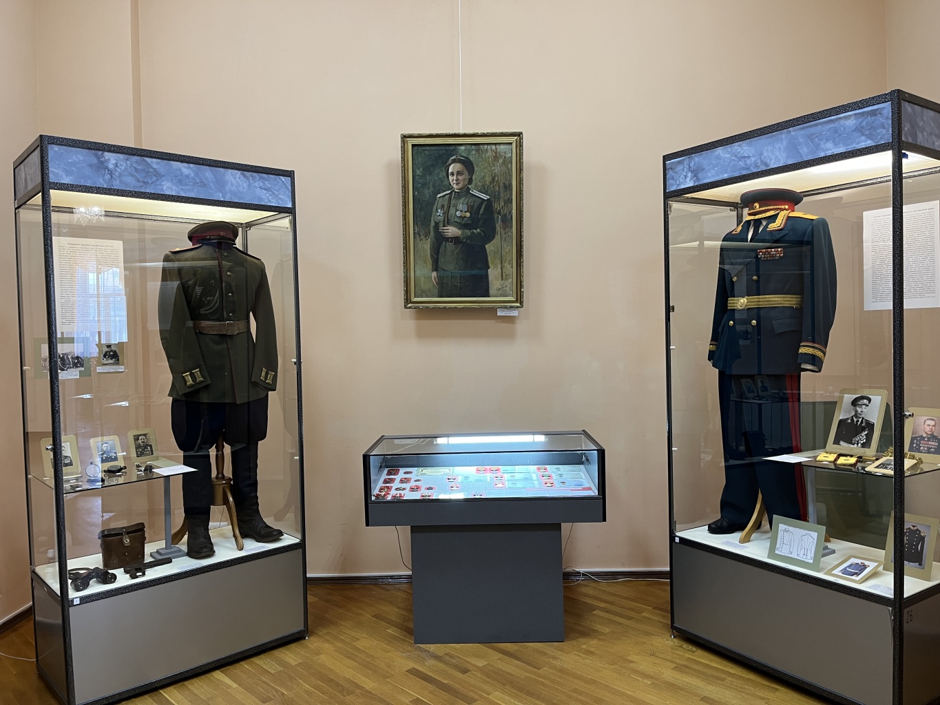 Открытие выставки «От Красной армии к Советской»