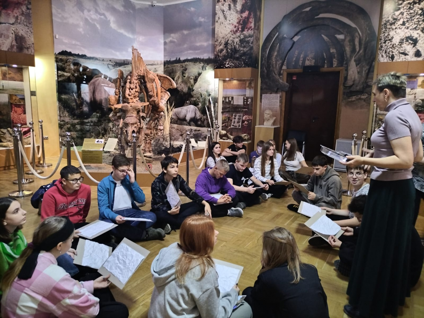 Школьники посетили программу «Охота в первобытном обществе»