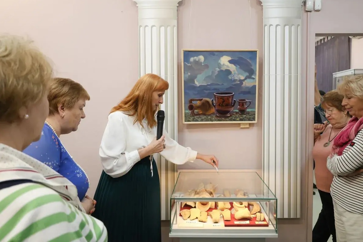Азовский музей-заповедник представил в Геленджике выставку «Боспорское царство и Нижний Дон» Азовский музей-заповедник представил в Геленджике выставку «Боспорское царство и Нижний Дон»