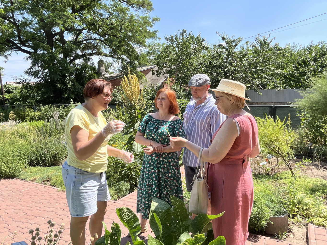 <div class="two-columns-text">