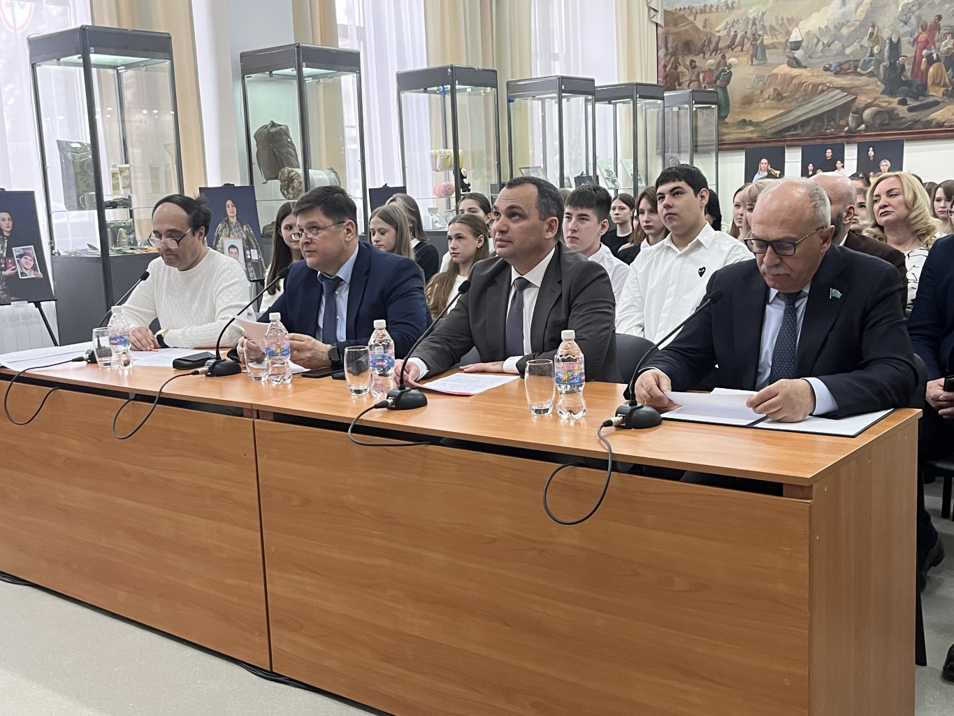 Видеоконференция с участием членов Ассоциации «Диалог Азов-Курбевуа» Видеоконференция с участием членов Ассоциации «Диалог Азов-Курбевуа»