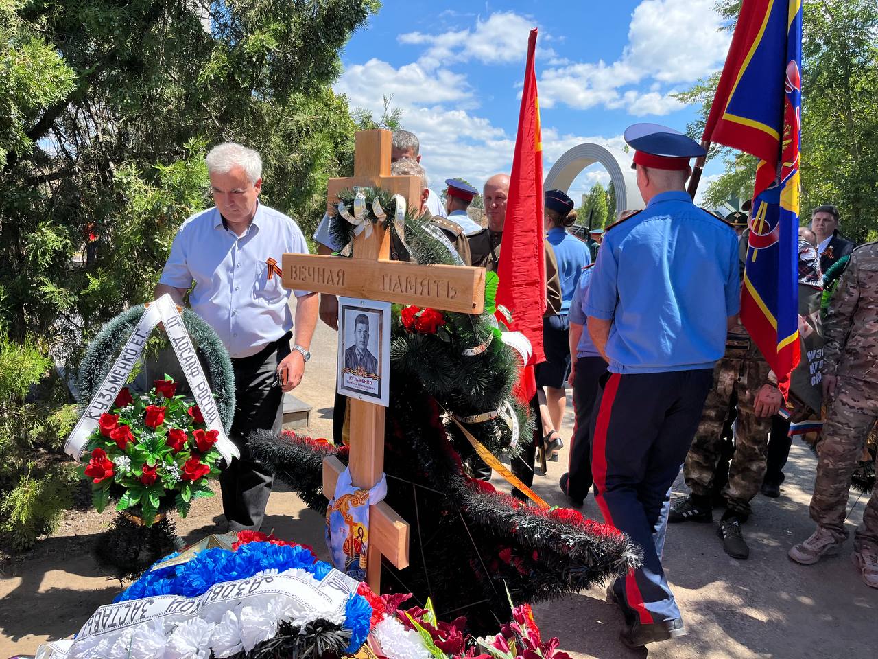 Сотрудника музея приняли участие в церемонии захоронения Е.Г. Кузьменко 