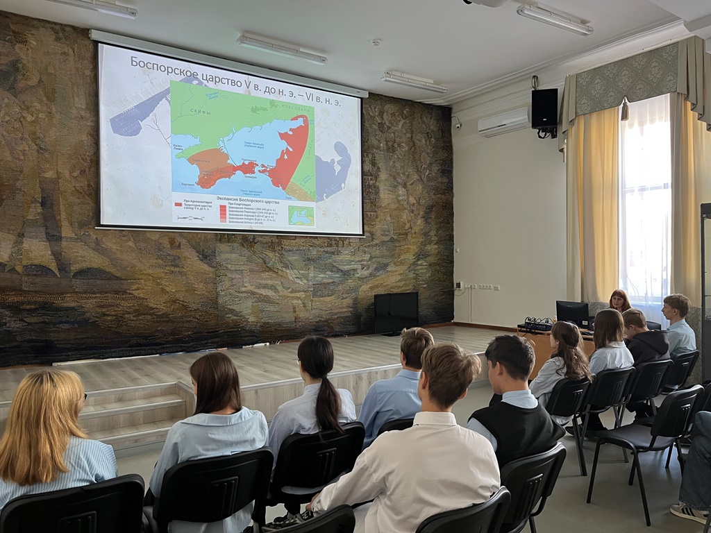 Лекция для школьников об античных поселениях Паниардис и Патарва Лекция для школьников об античных поселениях Паниардис и Патарва
