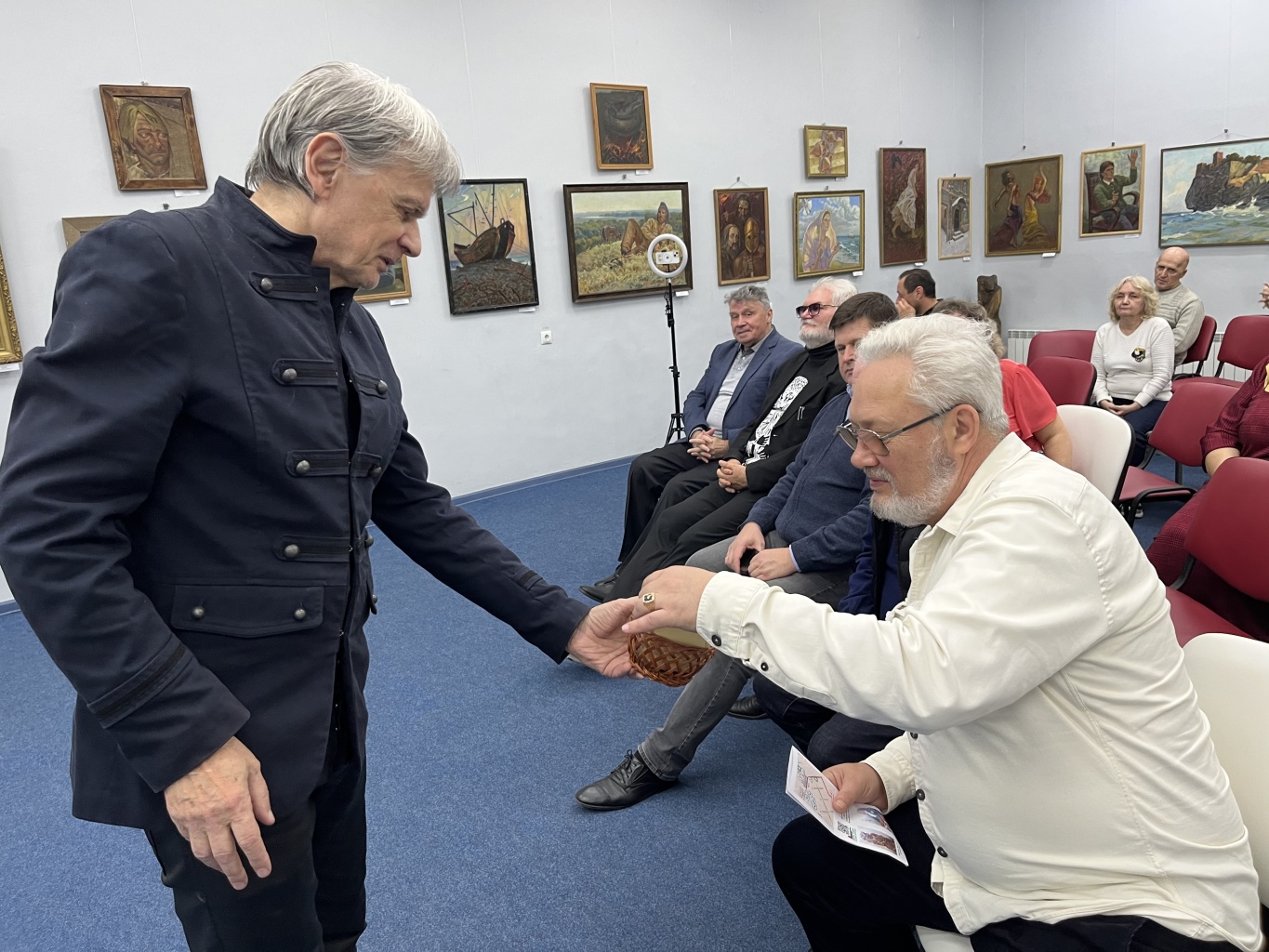 Открытие выставки «Ретроспектива» Открытие выставки «Ретроспектива»