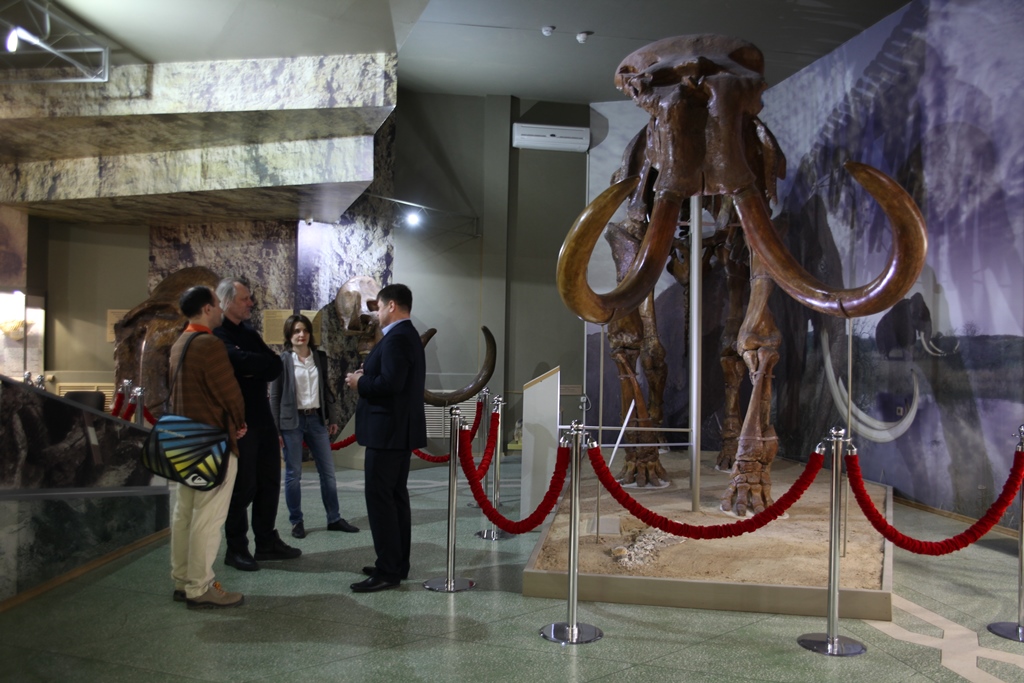 Творческий вечер французского драматурга и пианиста Жана-Луи Башле Творческий вечер французского драматурга и пианиста Жана-Луи Башле