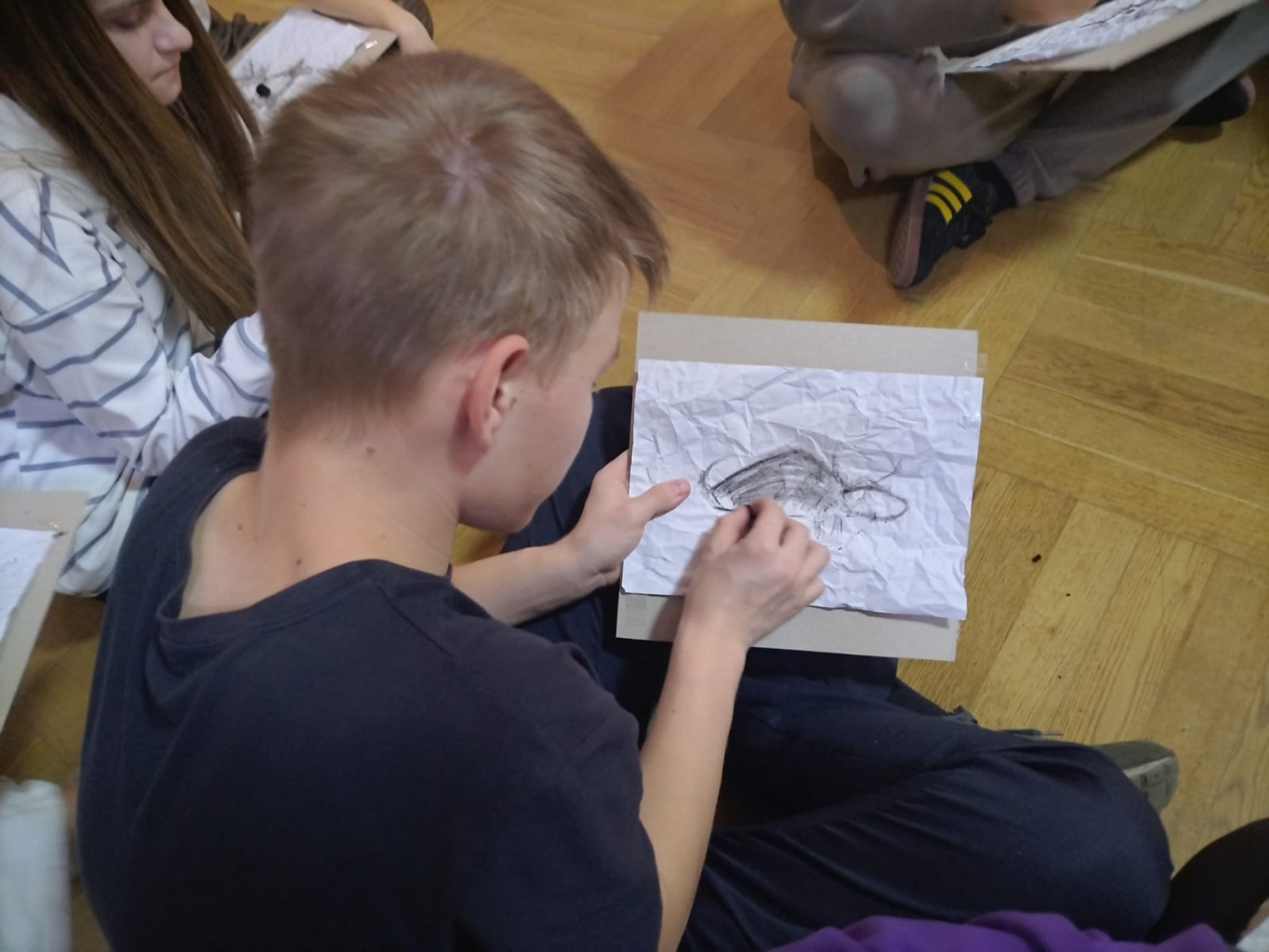 Школьники посетили программу «Охота в первобытном обществе»