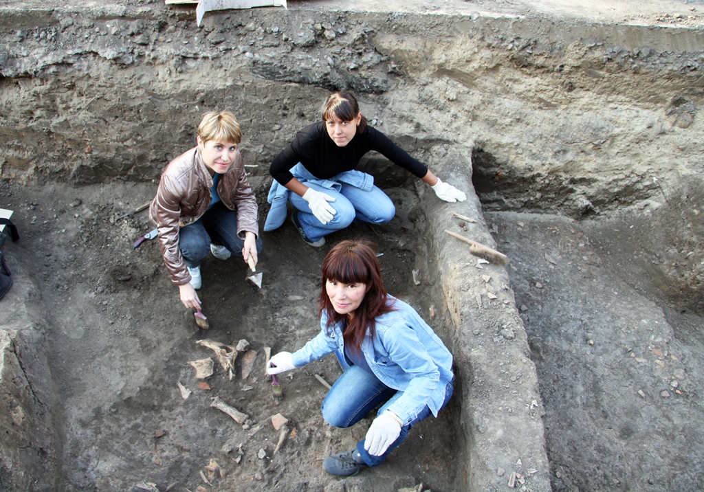День археолога