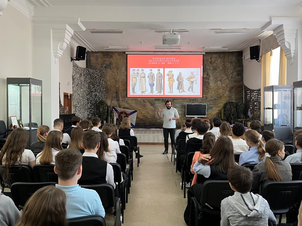 В музее прошло мероприятие «Форма и вооружение Красной армии» В музее прошло мероприятие «Форма и вооружение Красной армии»