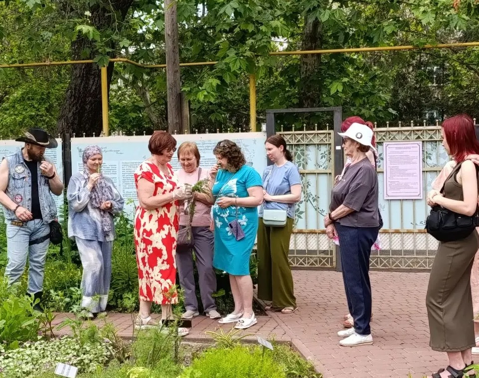 Культурно-просветительное мероприятие «Петровские растения» Культурно-просветительное мероприятие «Петровские растения»