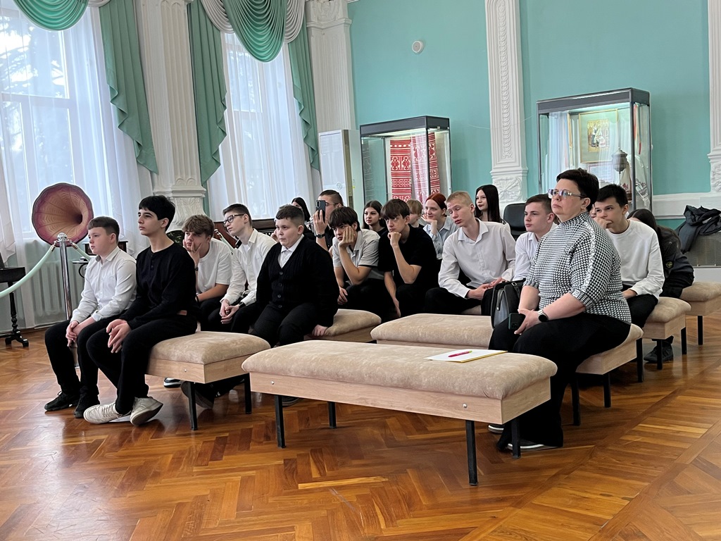 В музее рассказали школьникам об античных богах на Нижнем Дону