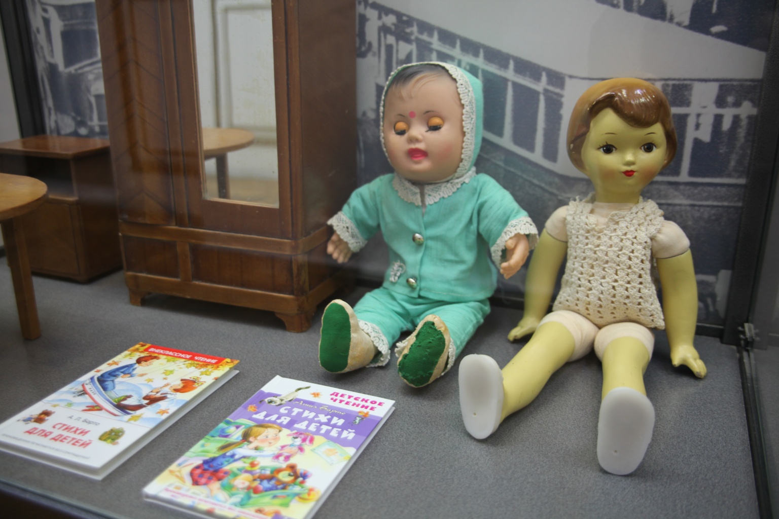 Стихи, знакомые с детства Стихи, знакомые с детства