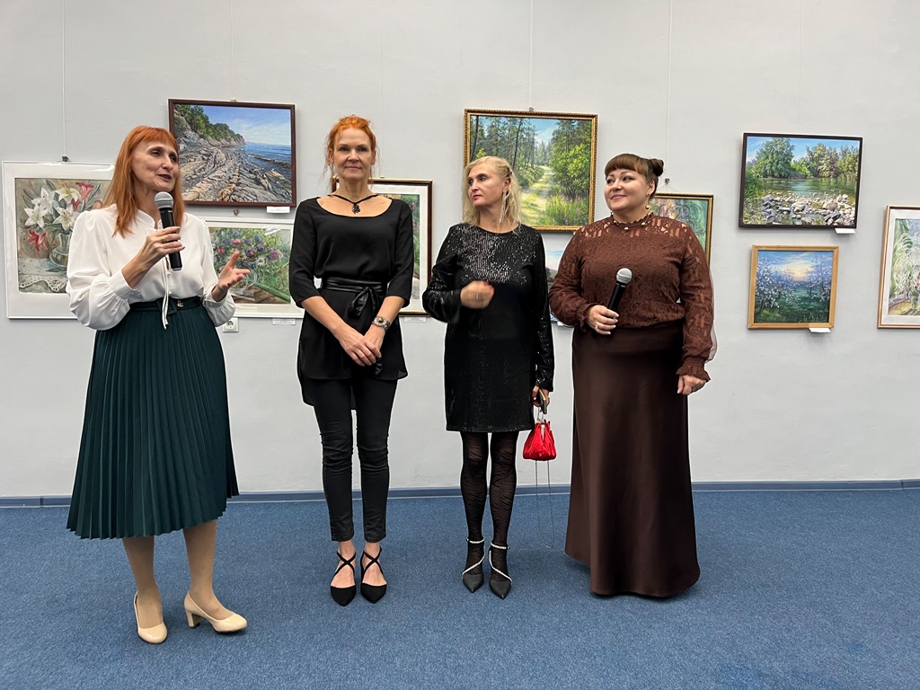 Открытие художественной выставки «Дамский альбом»